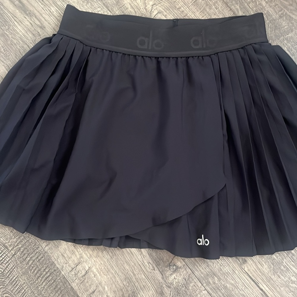 ALO Yoga  Mini Skater Skirt